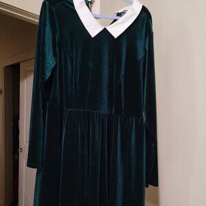 Hot Topic Emerald Green Velvet Babydoll Dress w/ Peter Pan Collar in plus size 2